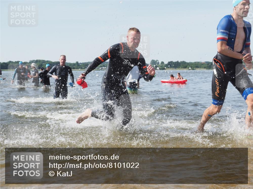22.06.2025 - Viking Triathlon KatJ http://msf.ph/oto/8101022 22.06.2025 10:33:27 Schwimmen 28, 38, 300, 382, 522, 524, 608 meine-sportfotos.de