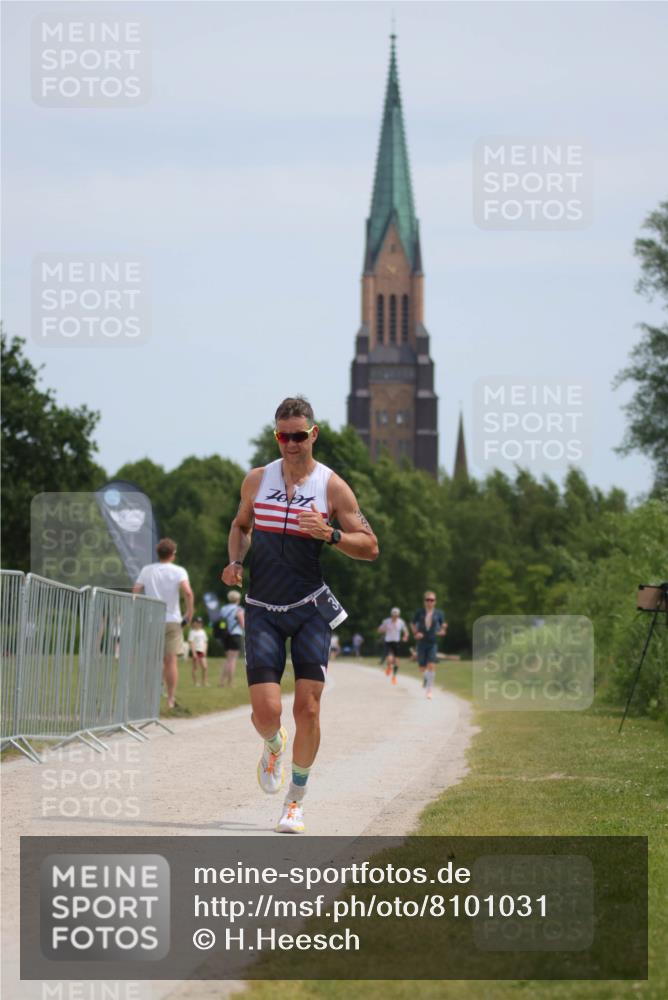 22.06.2025 - Viking Triathlon H.Heesch http://msf.ph/oto/8101031 22.06.2025 12:54:57 Laufen 340, 444 meine-sportfotos.de