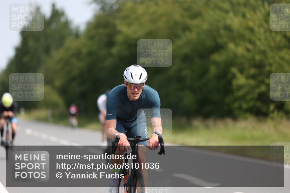 22.06.2025 - Viking Triathlon Yannick Fuchs http://msf.ph/oto/8101036 22.06.2025 11:25:30 Radfahren 9, 90, 185, 195, 198, 228, 384, 390, 401, 500, 534 meine-sportfotos.de
