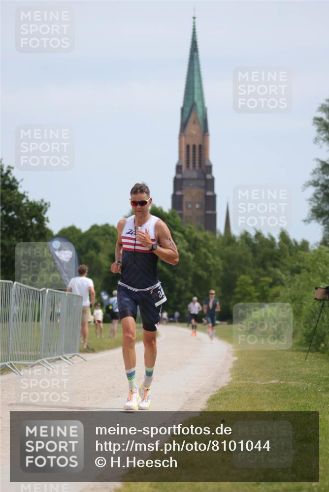 22.06.2025 - Viking Triathlon H.Heesch http://msf.ph/oto/8101044 22.06.2025 12:54:57 Laufen 340, 444 meine-sportfotos.de