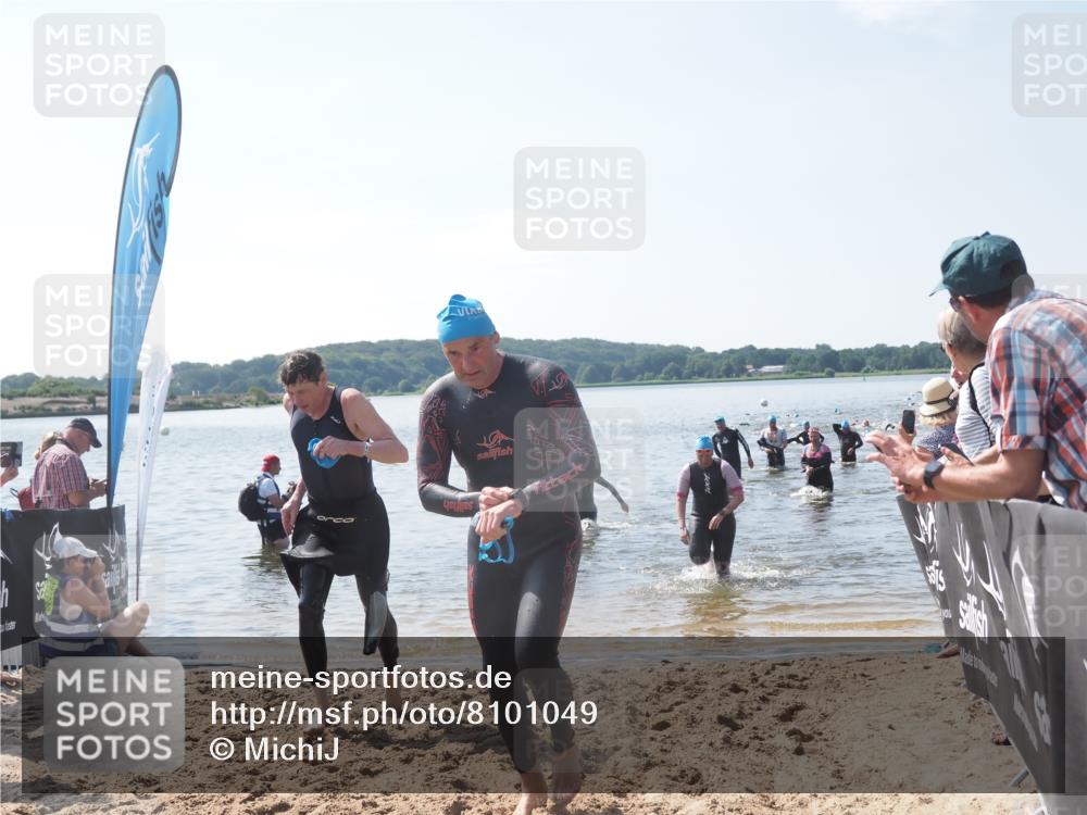 22.06.2025 - Viking Triathlon MichiJ http://msf.ph/oto/8101049 22.06.2025 10:45:20 Schwimmen 68, 102, 108, 346, 503, 605 meine-sportfotos.de