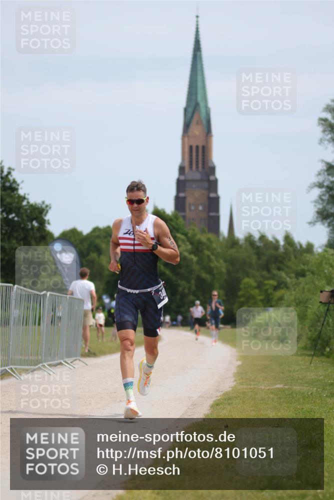22.06.2025 - Viking Triathlon H.Heesch http://msf.ph/oto/8101051 22.06.2025 12:54:57 Laufen 340, 444 meine-sportfotos.de