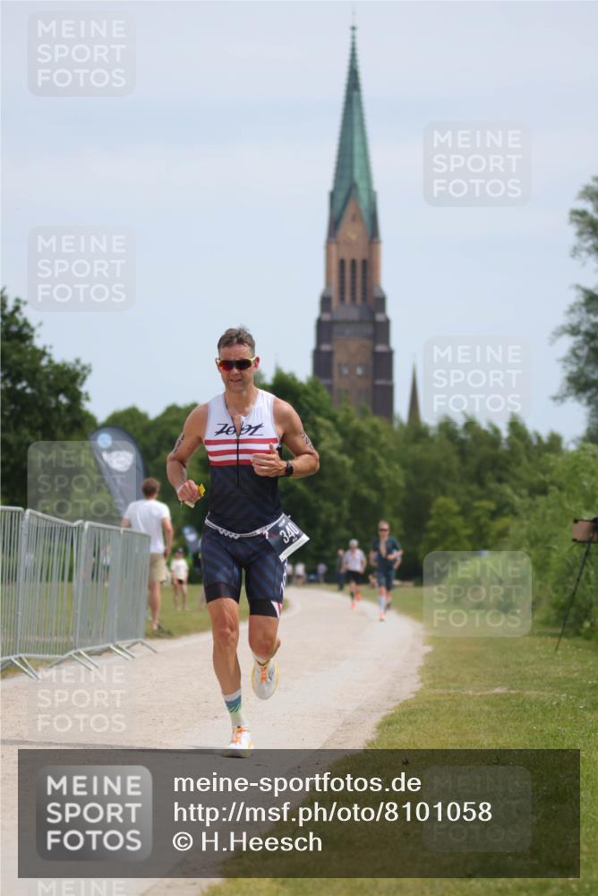 22.06.2025 - Viking Triathlon H.Heesch http://msf.ph/oto/8101058 22.06.2025 12:54:57 Laufen 340, 444 meine-sportfotos.de
