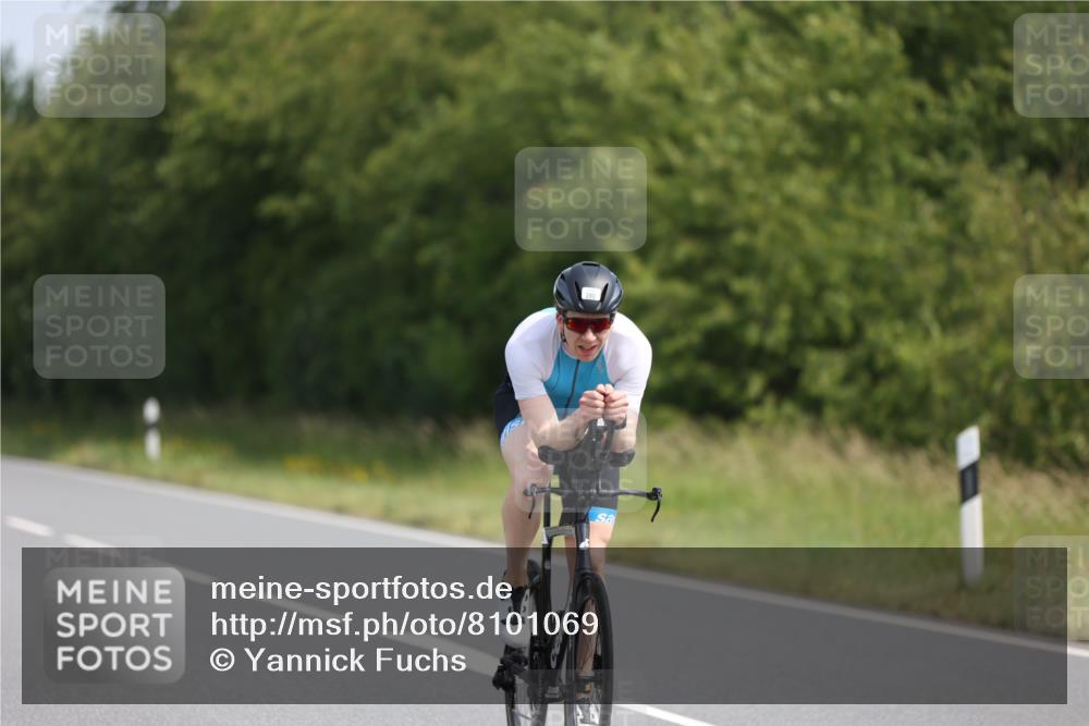22.06.2025 - Viking Triathlon Yannick Fuchs http://msf.ph/oto/8101069 22.06.2025 11:25:31 Radfahren 9, 90, 185, 195, 198, 228, 384, 390, 401, 500, 534 meine-sportfotos.de