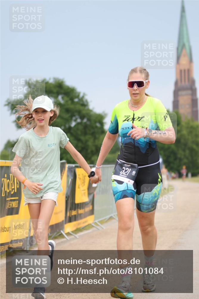 22.06.2025 - Viking Triathlon H.Heesch http://msf.ph/oto/8101084 22.06.2025 16:45:40 Laufen 321 meine-sportfotos.de