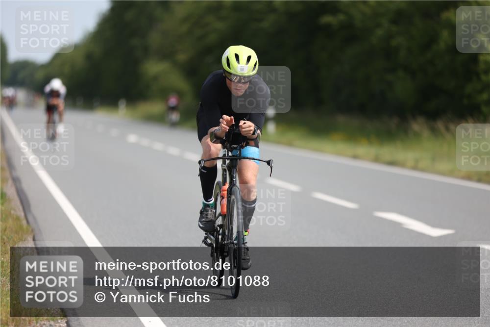22.06.2025 - Viking Triathlon Yannick Fuchs http://msf.ph/oto/8101088 22.06.2025 11:25:32 Radfahren 9, 90, 185, 195, 198, 228, 286, 384, 390, 401, 500, 534 meine-sportfotos.de