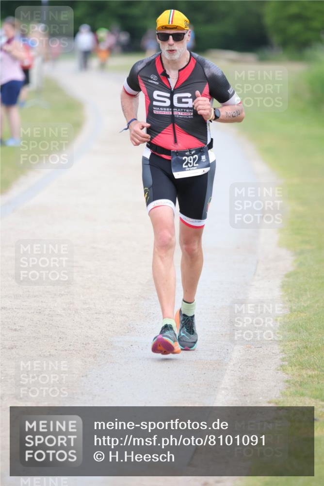 22.06.2025 - Viking Triathlon H.Heesch http://msf.ph/oto/8101091 22.06.2025 16:46:13 Laufen 292 meine-sportfotos.de