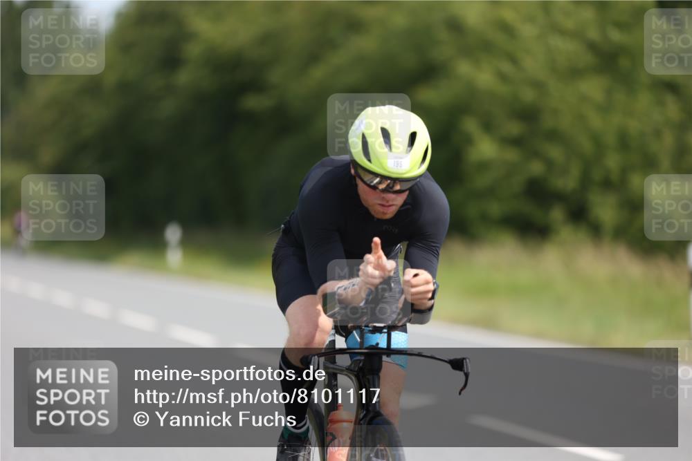 22.06.2025 - Viking Triathlon Yannick Fuchs http://msf.ph/oto/8101117 22.06.2025 11:25:32 Radfahren 9, 90, 185, 195, 198, 228, 286, 384, 390, 401, 500, 534 meine-sportfotos.de