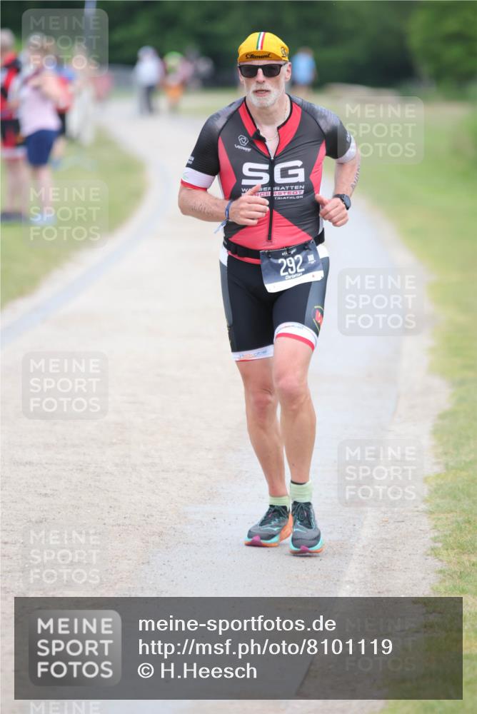 22.06.2025 - Viking Triathlon H.Heesch http://msf.ph/oto/8101119 22.06.2025 16:46:13 Laufen 292 meine-sportfotos.de