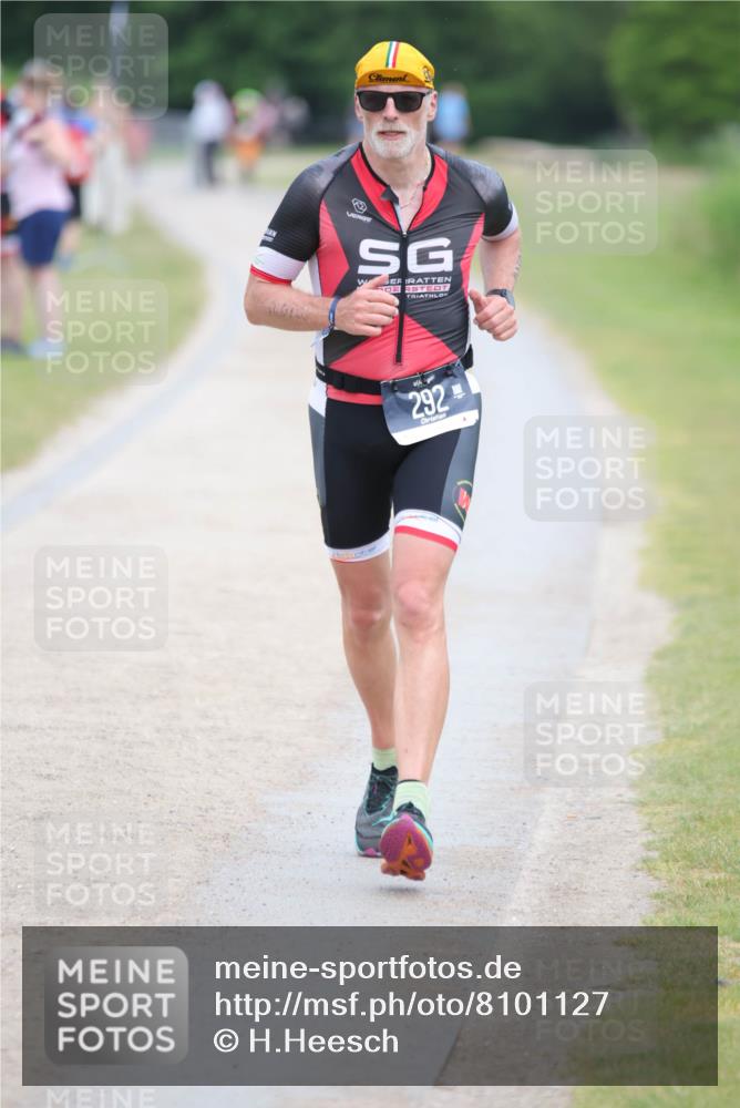 22.06.2025 - Viking Triathlon H.Heesch http://msf.ph/oto/8101127 22.06.2025 16:46:14 Laufen 292 meine-sportfotos.de