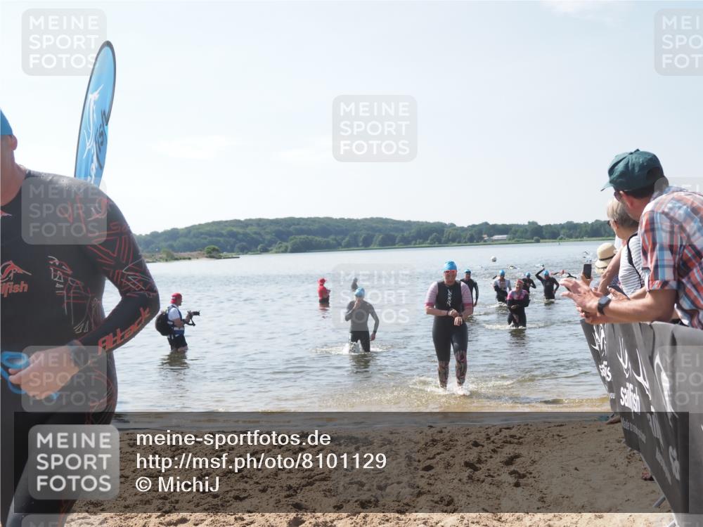 22.06.2025 - Viking Triathlon MichiJ http://msf.ph/oto/8101129 22.06.2025 10:45:22 Schwimmen 68, 102, 108, 503, 605 meine-sportfotos.de