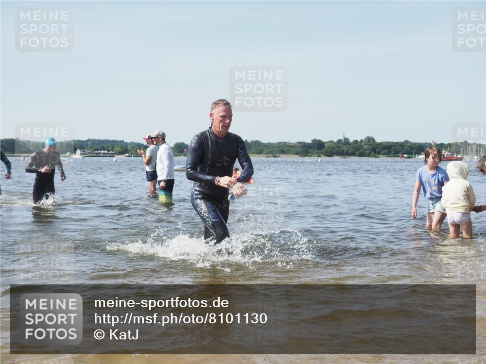 22.06.2025 - Viking Triathlon KatJ http://msf.ph/oto/8101130 22.06.2025 10:33:31 Schwimmen 28, 38, 255, 300, 304, 348, 382, 457, 522, 524, 608 meine-sportfotos.de
