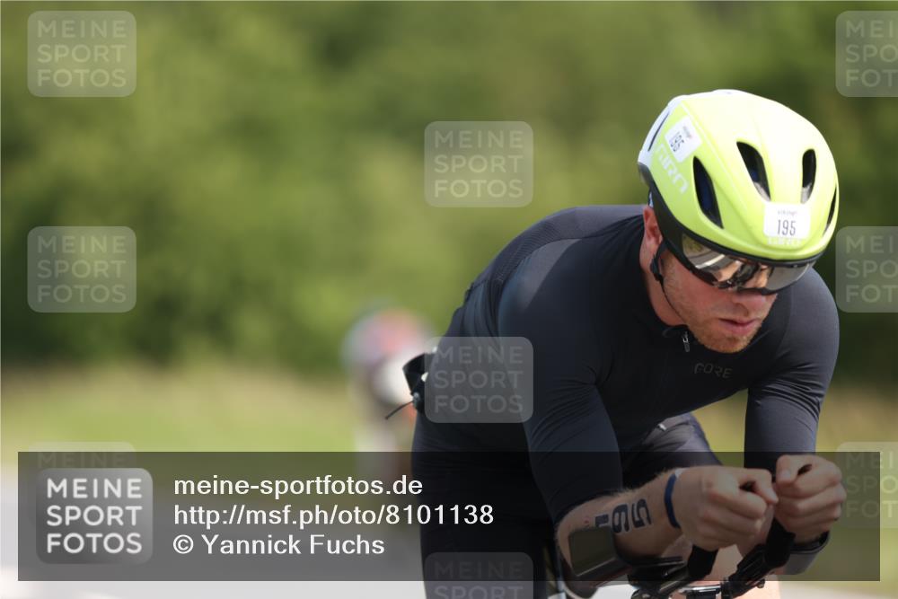 22.06.2025 - Viking Triathlon Yannick Fuchs http://msf.ph/oto/8101138 22.06.2025 11:25:33 Radfahren 9, 90, 185, 195, 198, 286, 384, 390, 401, 500, 534 meine-sportfotos.de