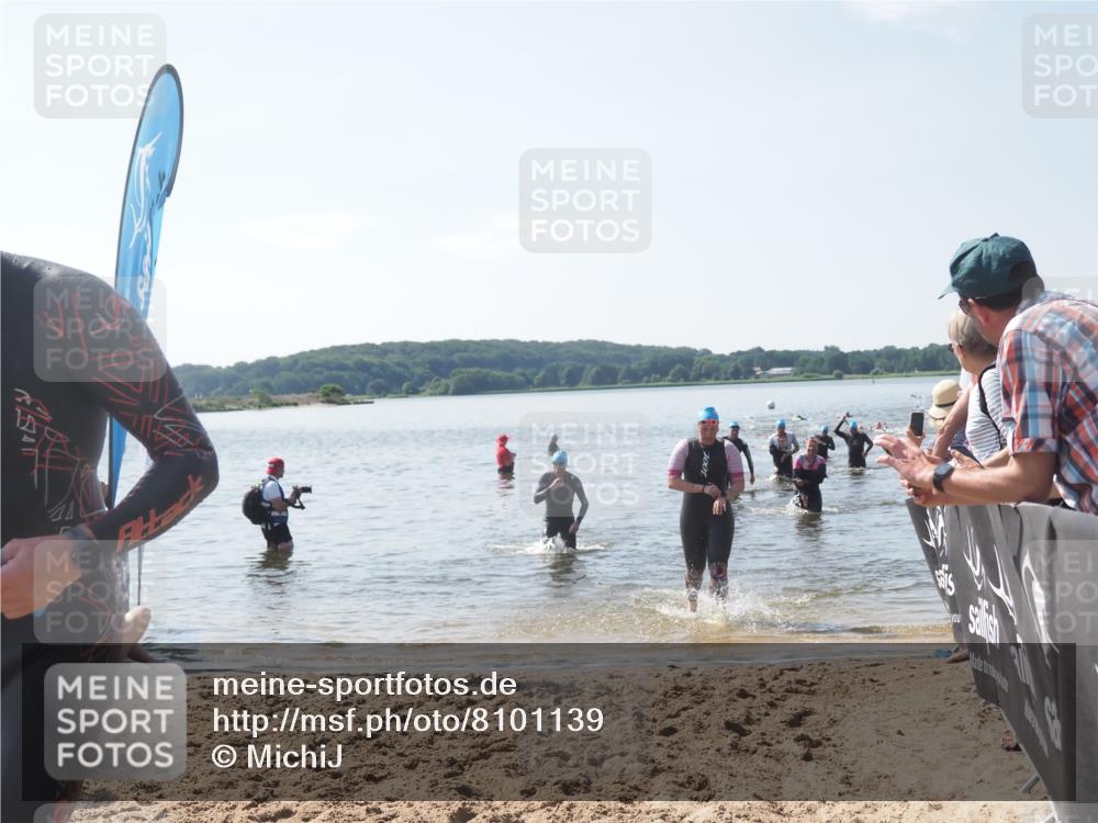 22.06.2025 - Viking Triathlon MichiJ http://msf.ph/oto/8101139 22.06.2025 10:45:22 Schwimmen 68, 102, 108, 503, 605 meine-sportfotos.de