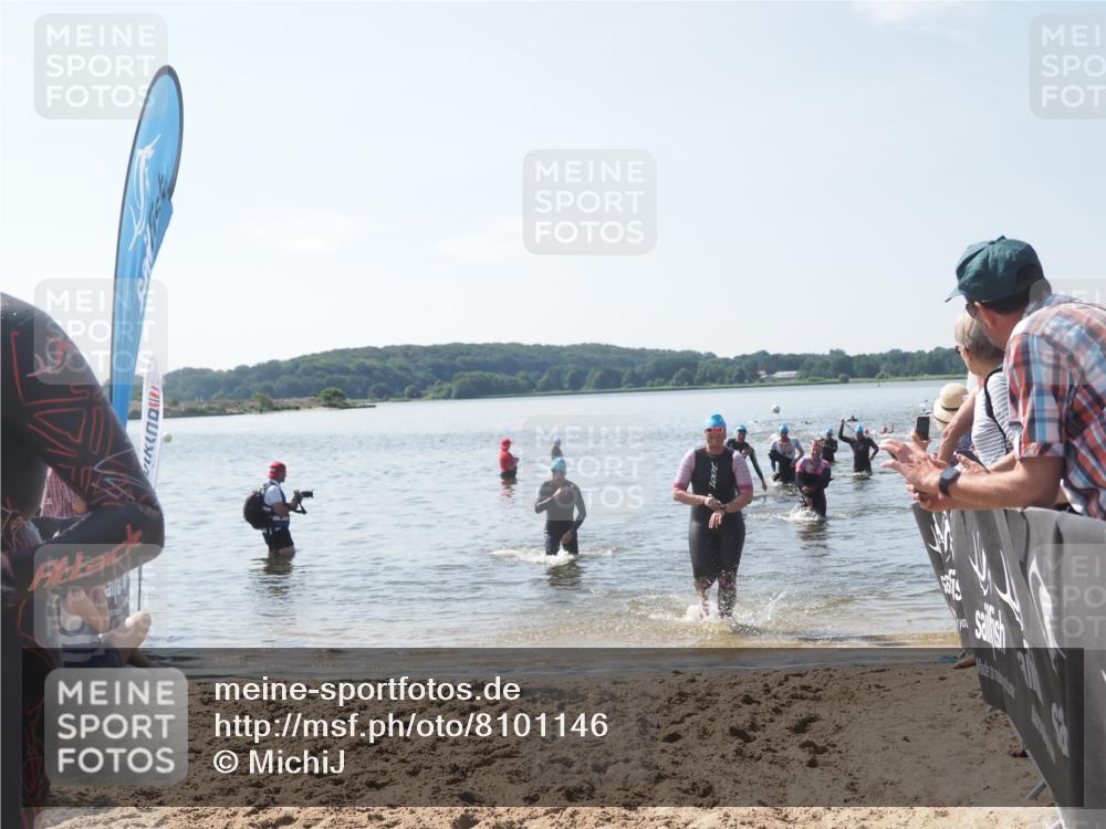 22.06.2025 - Viking Triathlon MichiJ http://msf.ph/oto/8101146 22.06.2025 10:45:22 Schwimmen 68, 102, 108, 503, 605 meine-sportfotos.de