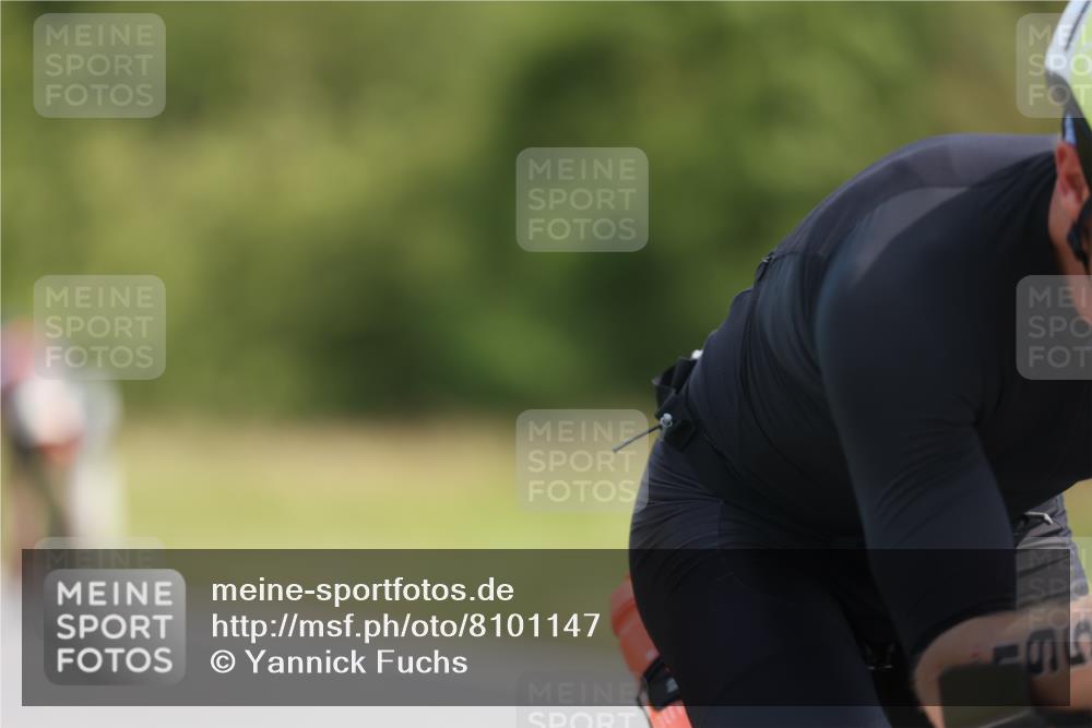 22.06.2025 - Viking Triathlon Yannick Fuchs http://msf.ph/oto/8101147 22.06.2025 11:25:33 Radfahren 9, 90, 185, 195, 198, 286, 384, 390, 401, 500, 534 meine-sportfotos.de