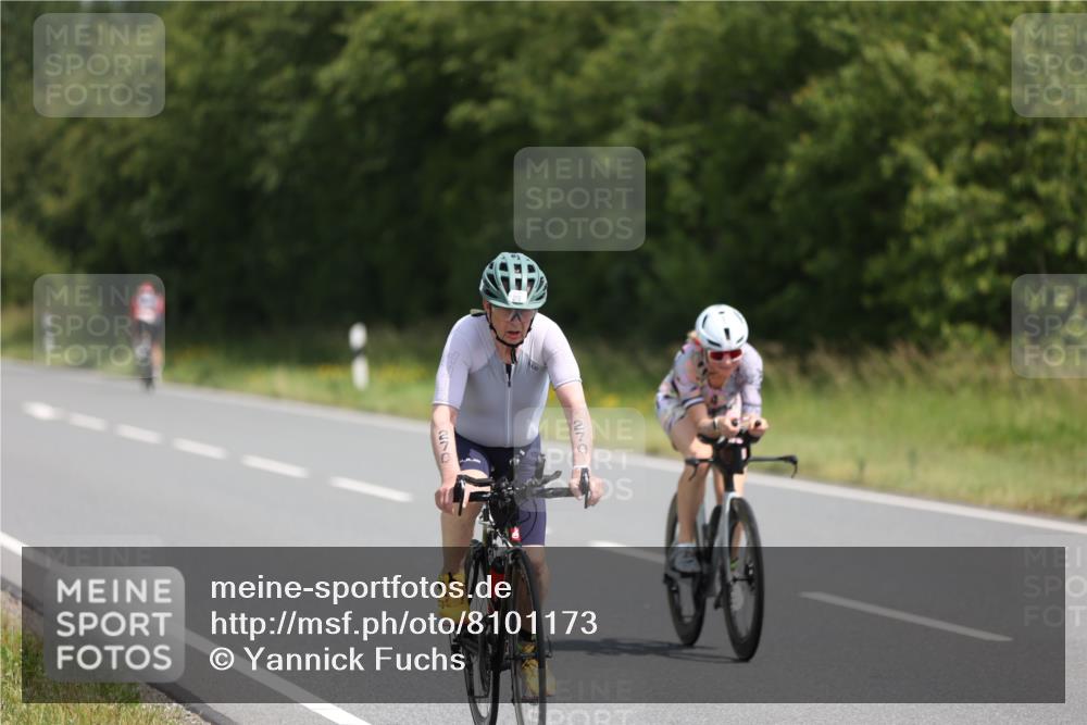 22.06.2025 - Viking Triathlon Yannick Fuchs http://msf.ph/oto/8101173 22.06.2025 12:04:30 Radfahren 75, 175, 233, 270, 296, 399, 412, 430, 532, 533 meine-sportfotos.de