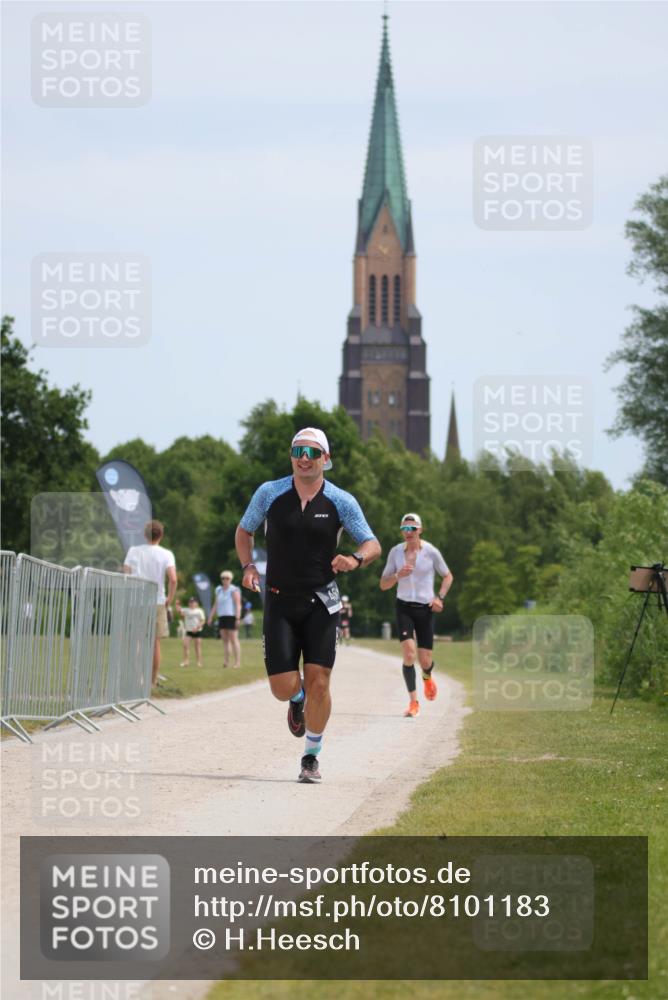 22.06.2025 - Viking Triathlon H.Heesch http://msf.ph/oto/8101183 22.06.2025 12:55:10 Laufen 152, 381, 458 meine-sportfotos.de