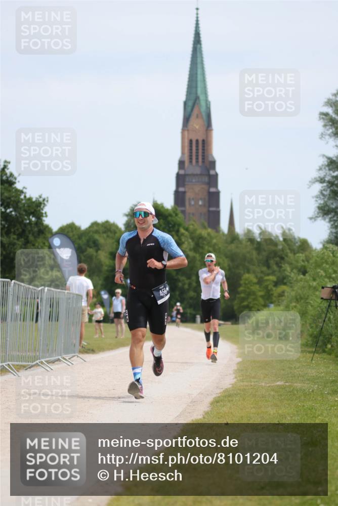 22.06.2025 - Viking Triathlon H.Heesch http://msf.ph/oto/8101204 22.06.2025 12:55:10 Laufen 152, 381, 458 meine-sportfotos.de