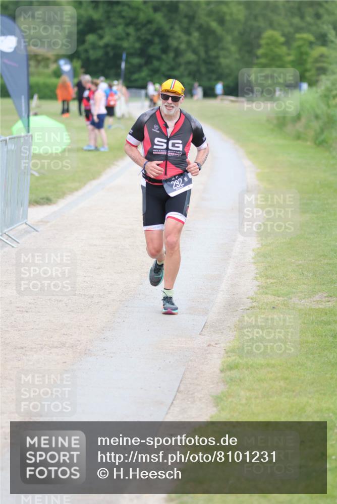 22.06.2025 - Viking Triathlon H.Heesch http://msf.ph/oto/8101231 22.06.2025 16:46:14 Laufen 292 meine-sportfotos.de