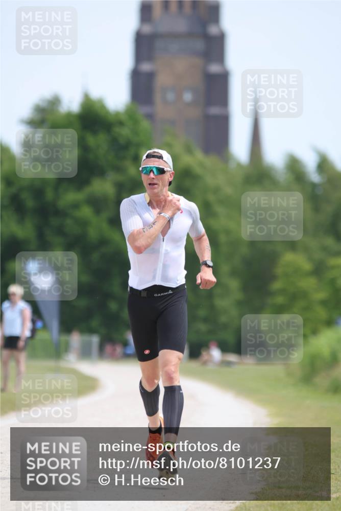 22.06.2025 - Viking Triathlon H.Heesch http://msf.ph/oto/8101237 22.06.2025 12:55:12 Laufen 152, 381, 458 meine-sportfotos.de