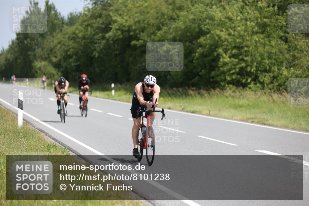 22.06.2025 - Viking Triathlon Yannick Fuchs http://msf.ph/oto/8101238 22.06.2025 12:04:34 Radfahren 15, 175, 270, 296, 399, 412, 430, 533 meine-sportfotos.de