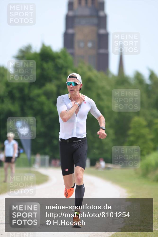 22.06.2025 - Viking Triathlon H.Heesch http://msf.ph/oto/8101254 22.06.2025 12:55:13 Laufen 381, 458 meine-sportfotos.de