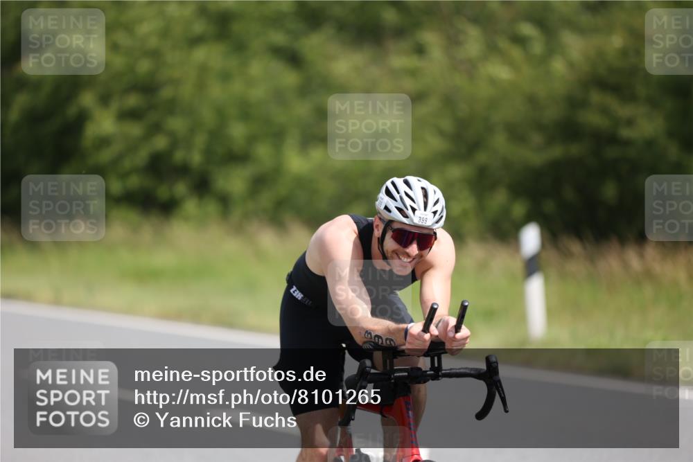 22.06.2025 - Viking Triathlon Yannick Fuchs http://msf.ph/oto/8101265 22.06.2025 12:04:35 Radfahren 15, 175, 270, 296, 399, 412, 430, 533 meine-sportfotos.de