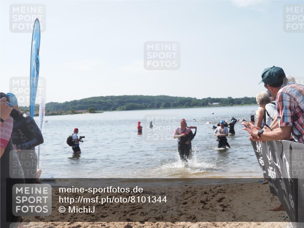 22.06.2025 - Viking Triathlon MichiJ http://msf.ph/oto/8101344 22.06.2025 10:45:29 Schwimmen 68, 102, 108, 197, 466, 605 meine-sportfotos.de