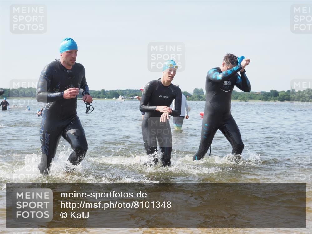 22.06.2025 - Viking Triathlon KatJ http://msf.ph/oto/8101348 22.06.2025 10:33:38 Schwimmen 5, 38, 149, 255, 304, 348, 382, 457, 522, 524 meine-sportfotos.de