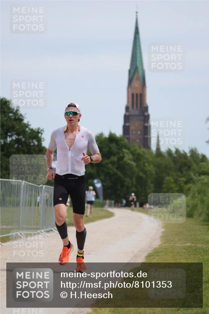 22.06.2025 - Viking Triathlon H.Heesch http://msf.ph/oto/8101353 22.06.2025 12:55:15 Laufen 381, 458 meine-sportfotos.de
