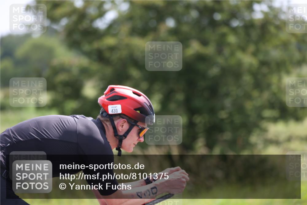 22.06.2025 - Viking Triathlon Yannick Fuchs http://msf.ph/oto/8101375 22.06.2025 12:04:39 Radfahren 15, 101, 296, 362, 385, 399, 412, 430, 533, 554 meine-sportfotos.de