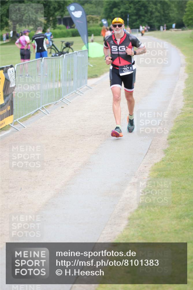 22.06.2025 - Viking Triathlon H.Heesch http://msf.ph/oto/8101383 22.06.2025 16:46:15 Laufen 292 meine-sportfotos.de