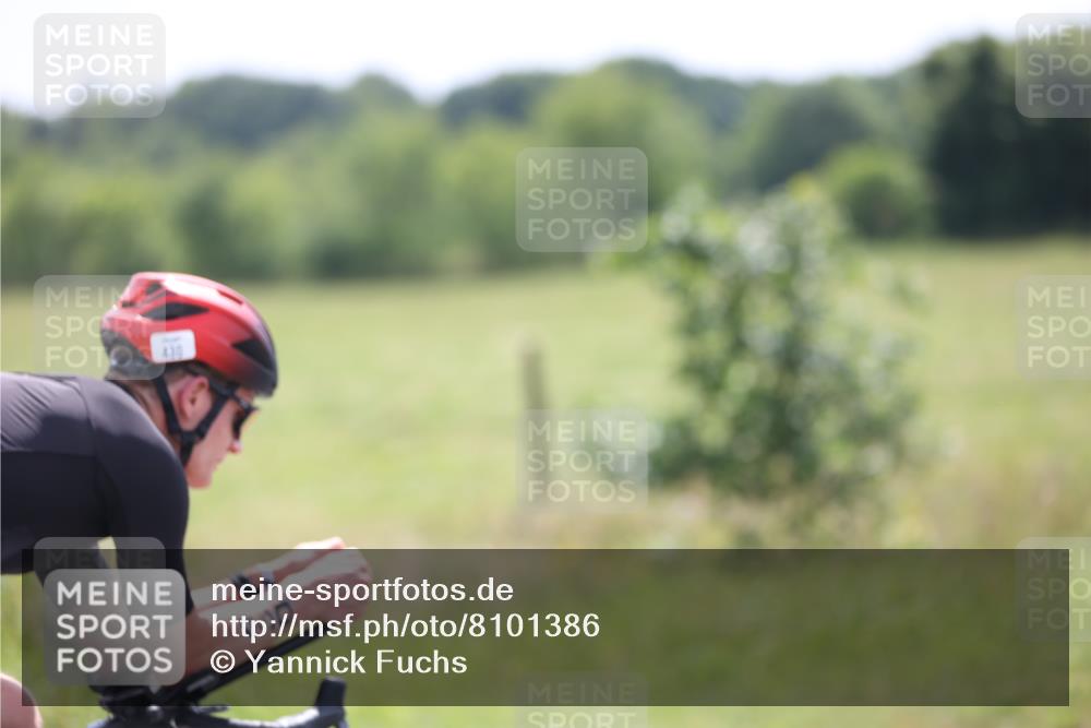 22.06.2025 - Viking Triathlon Yannick Fuchs http://msf.ph/oto/8101386 22.06.2025 12:04:39 Radfahren 15, 101, 296, 362, 385, 399, 412, 430, 533, 554 meine-sportfotos.de