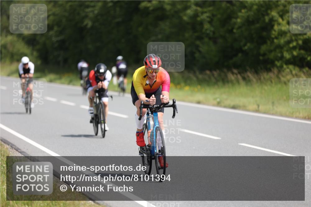 22.06.2025 - Viking Triathlon Yannick Fuchs http://msf.ph/oto/8101394 22.06.2025 12:04:45 Radfahren 9, 15, 26, 80, 101, 272, 299, 362, 385, 496, 554 meine-sportfotos.de