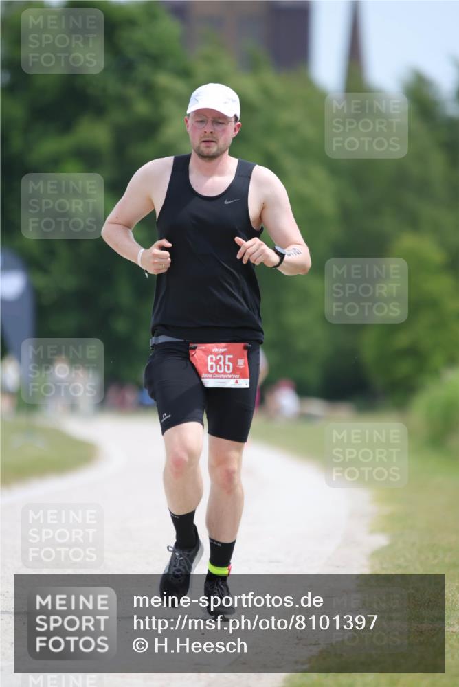 22.06.2025 - Viking Triathlon H.Heesch http://msf.ph/oto/8101397 22.06.2025 12:55:39 Laufen 635 meine-sportfotos.de
