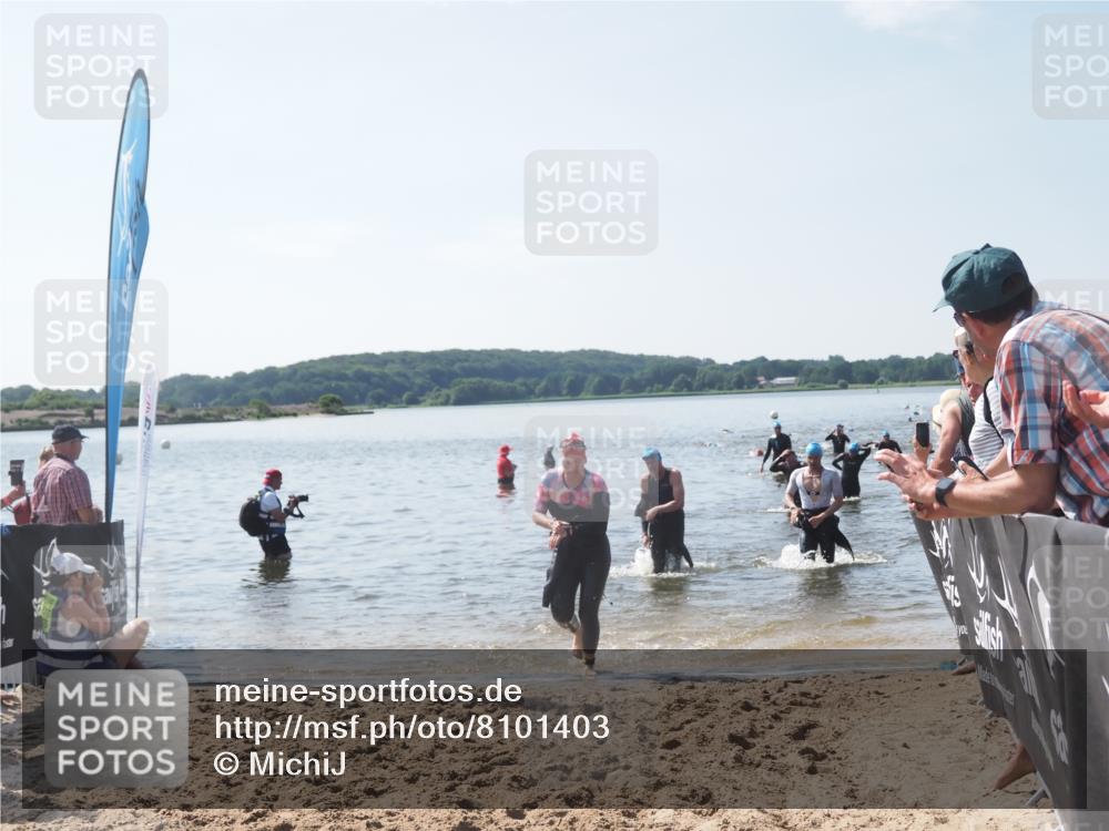 22.06.2025 - Viking Triathlon MichiJ http://msf.ph/oto/8101403 22.06.2025 10:45:31 Schwimmen 102, 108, 197, 466, 605 meine-sportfotos.de