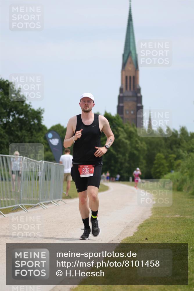 22.06.2025 - Viking Triathlon H.Heesch http://msf.ph/oto/8101458 22.06.2025 12:55:41 Laufen 635 meine-sportfotos.de