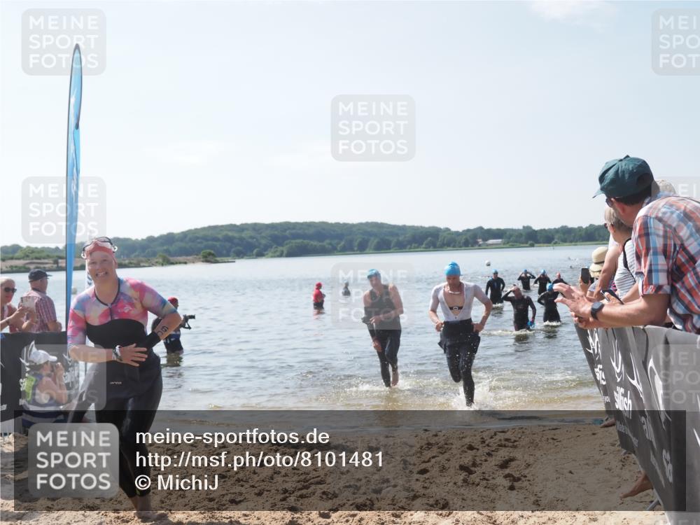 22.06.2025 - Viking Triathlon MichiJ http://msf.ph/oto/8101481 22.06.2025 10:45:33 Schwimmen 102, 108, 197, 466, 519, 605 meine-sportfotos.de