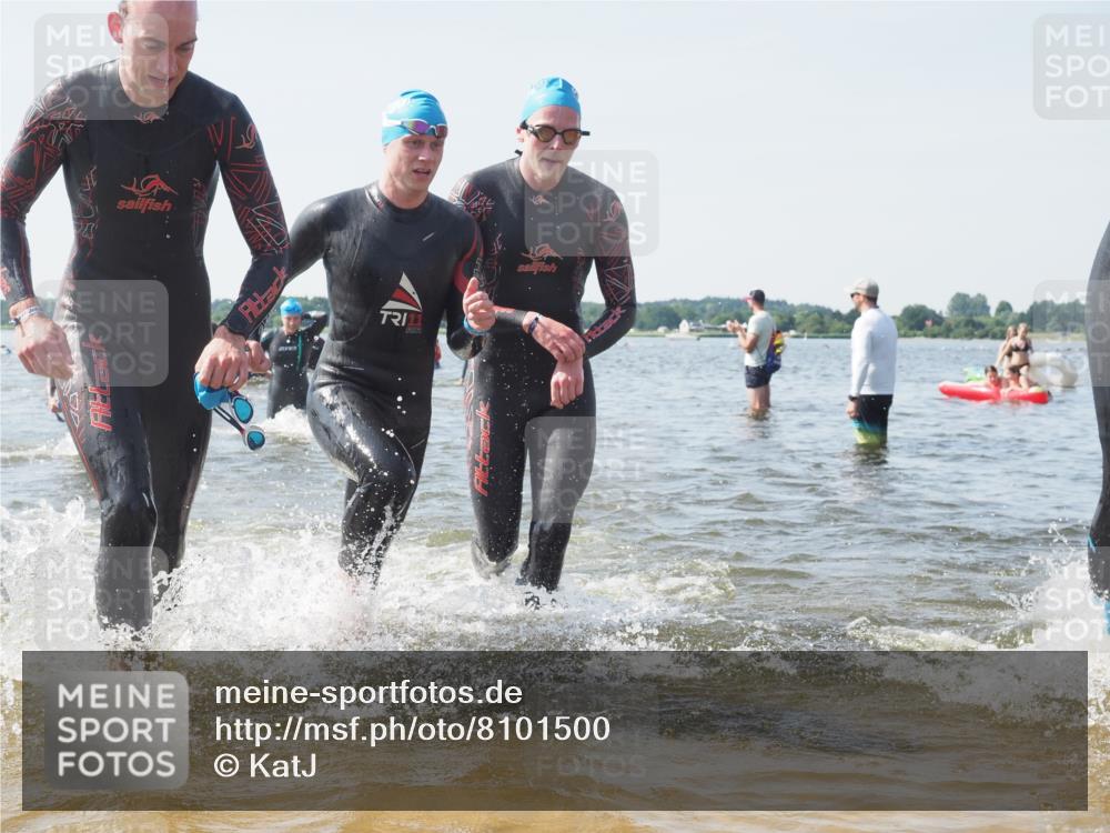 22.06.2025 - Viking Triathlon KatJ http://msf.ph/oto/8101500 22.06.2025 10:33:46 Schwimmen 5, 50, 149, 184, 229, 242, 255, 304, 348, 349, 438, 457 meine-sportfotos.de