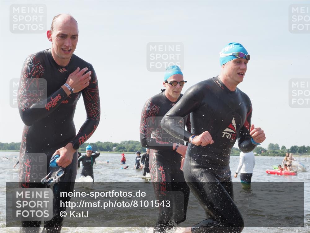 22.06.2025 - Viking Triathlon KatJ http://msf.ph/oto/8101543 22.06.2025 10:33:47 Schwimmen 5, 50, 75, 149, 184, 229, 242, 255, 304, 348, 349, 438, 457 meine-sportfotos.de
