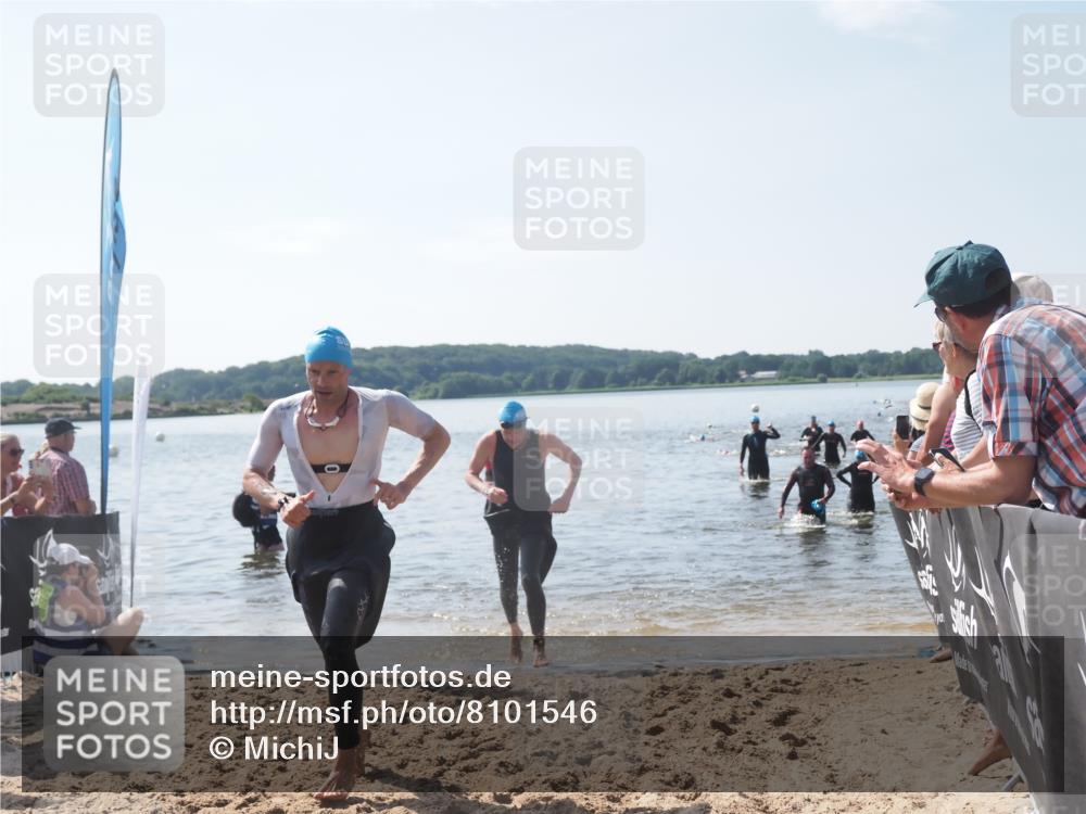 22.06.2025 - Viking Triathlon MichiJ http://msf.ph/oto/8101546 22.06.2025 10:45:35 Schwimmen 102, 108, 197, 466, 519 meine-sportfotos.de