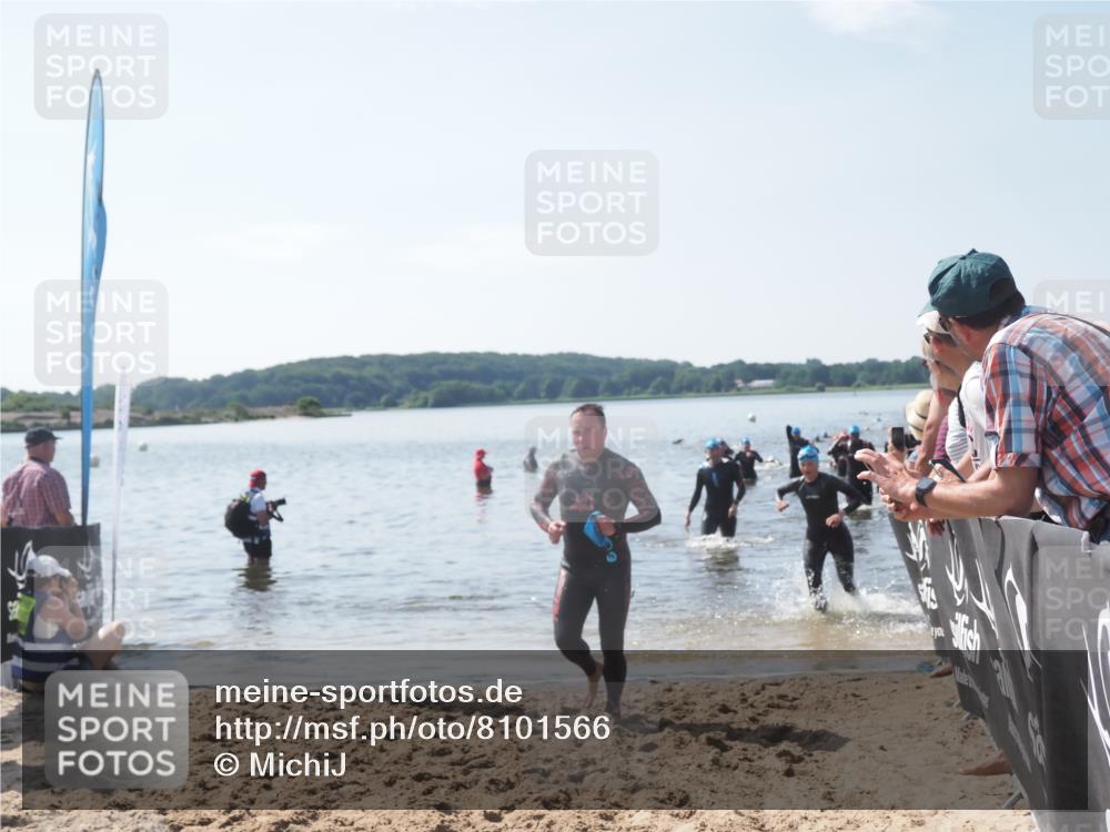 22.06.2025 - Viking Triathlon MichiJ http://msf.ph/oto/8101566 22.06.2025 10:45:43 Schwimmen 95, 197, 360, 425, 466, 519 meine-sportfotos.de