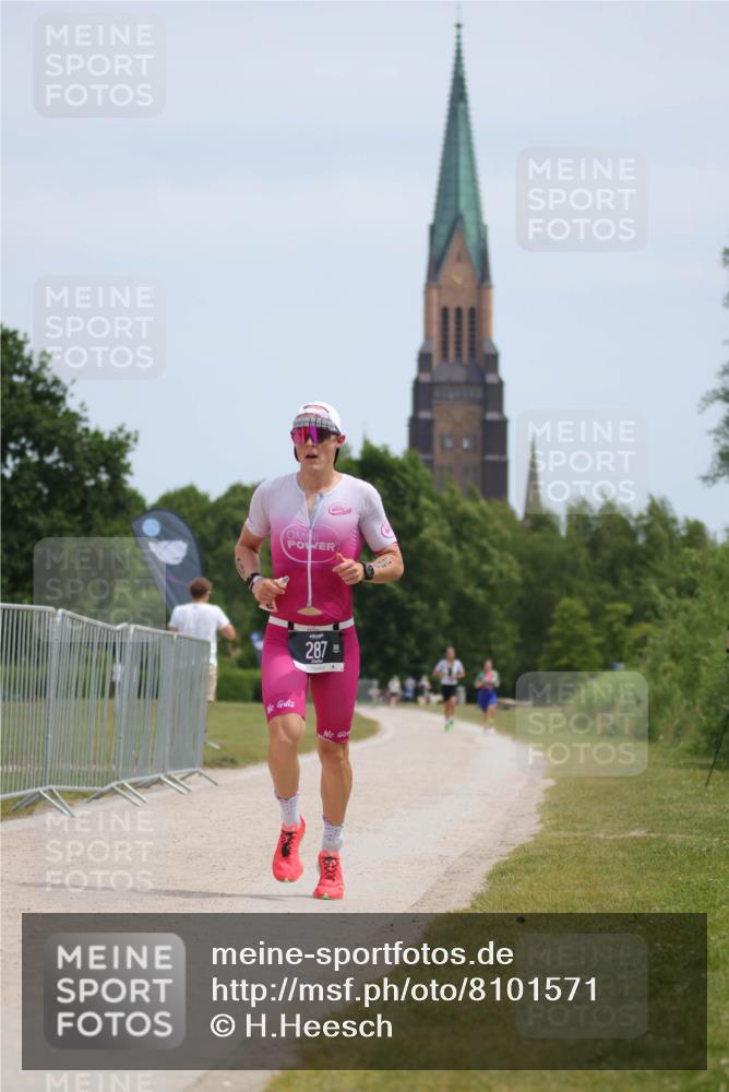 22.06.2025 - Viking Triathlon H.Heesch http://msf.ph/oto/8101571 22.06.2025 12:55:57 Laufen 287 meine-sportfotos.de