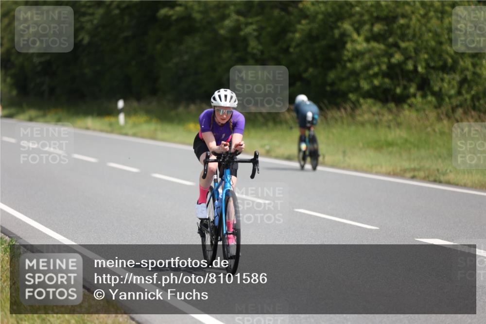 22.06.2025 - Viking Triathlon Yannick Fuchs http://msf.ph/oto/8101586 22.06.2025 12:04:49 Radfahren 9, 26, 80, 101, 170, 272, 299, 362, 385, 496, 554 meine-sportfotos.de