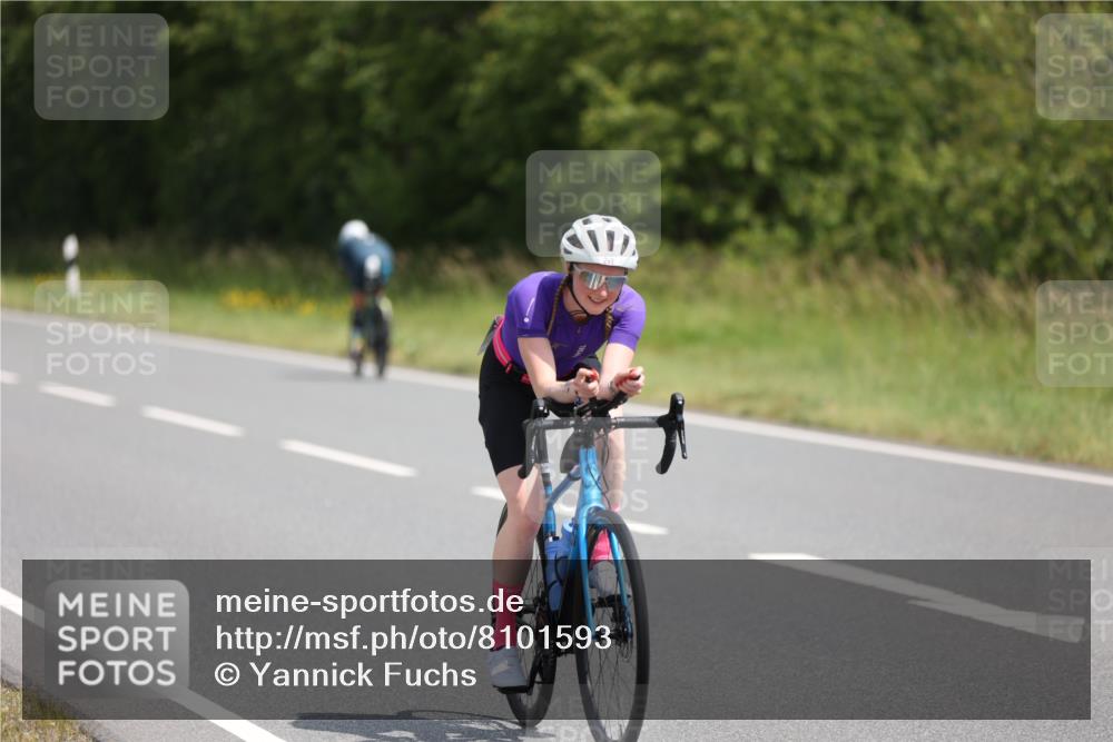 22.06.2025 - Viking Triathlon Yannick Fuchs http://msf.ph/oto/8101593 22.06.2025 12:04:50 Radfahren 9, 26, 80, 101, 170, 272, 273, 299, 362, 385, 496, 554 meine-sportfotos.de