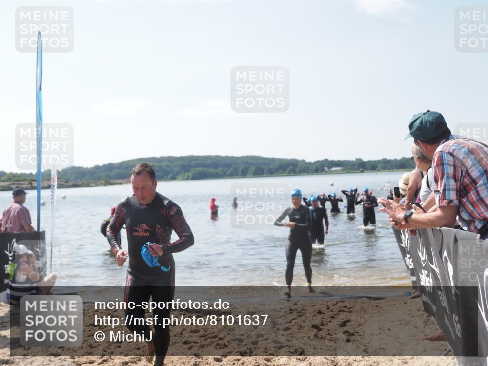22.06.2025 - Viking Triathlon MichiJ http://msf.ph/oto/8101637 22.06.2025 10:45:45 Schwimmen 95, 197, 360, 425, 466, 519 meine-sportfotos.de