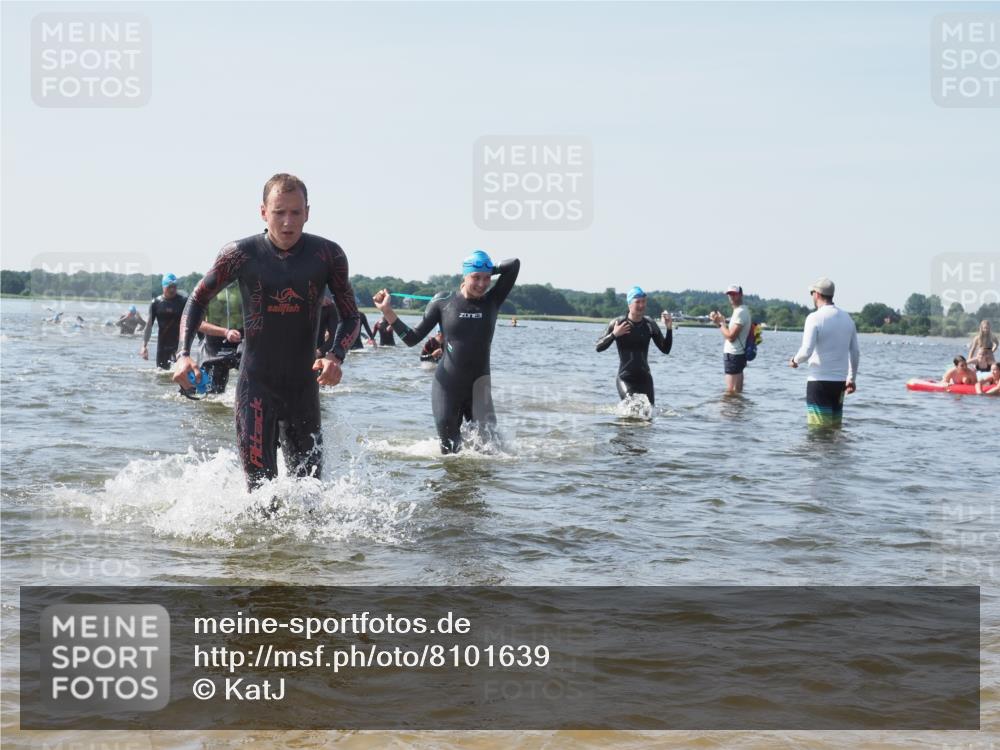 22.06.2025 - Viking Triathlon KatJ http://msf.ph/oto/8101639 22.06.2025 10:33:50 Schwimmen 5, 50, 75, 149, 184, 229, 242, 255, 304, 349, 438, 457, 478, 540 meine-sportfotos.de