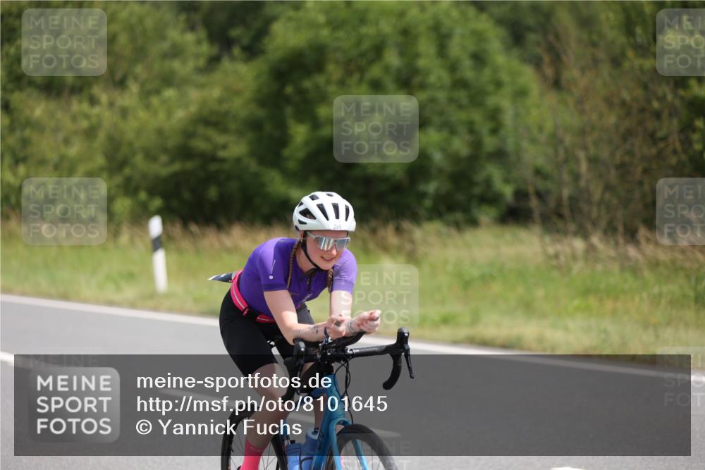 22.06.2025 - Viking Triathlon Yannick Fuchs http://msf.ph/oto/8101645 22.06.2025 12:04:51 Radfahren 9, 26, 80, 101, 170, 272, 273, 299, 362, 385, 496, 608 meine-sportfotos.de