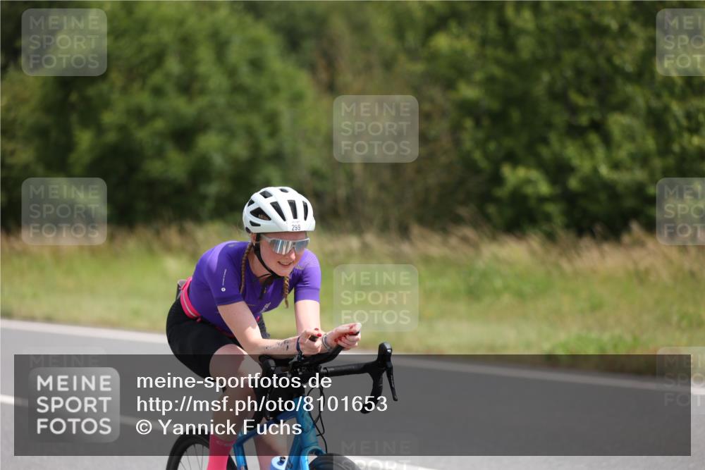 22.06.2025 - Viking Triathlon Yannick Fuchs http://msf.ph/oto/8101653 22.06.2025 12:04:51 Radfahren 9, 26, 80, 101, 170, 272, 273, 299, 362, 385, 496, 608 meine-sportfotos.de